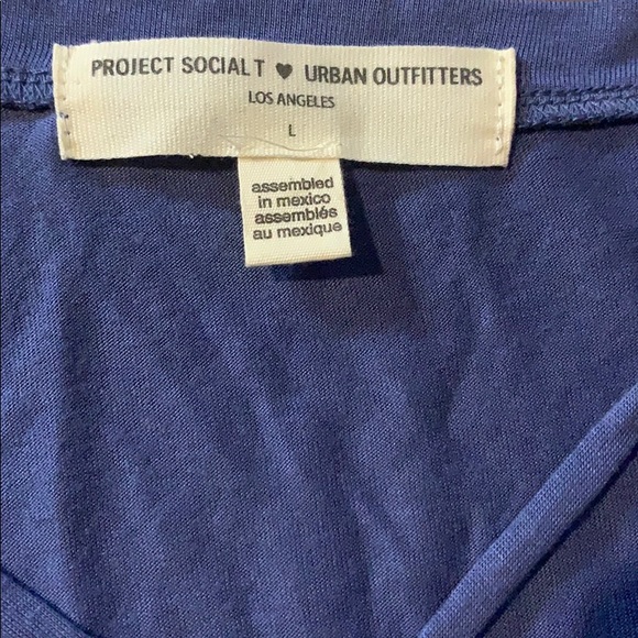 Urban Outfitters Criss Cross Tee - Picture 2 of 4